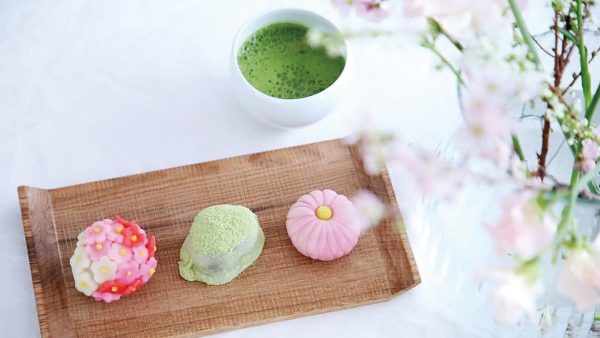 和菓子があれば、春はもっと楽しめる。
